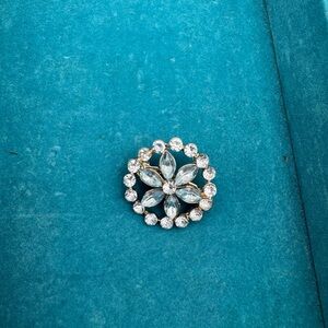Elegant Silver tone blue rhinestone Floral Brooch with glow elements
